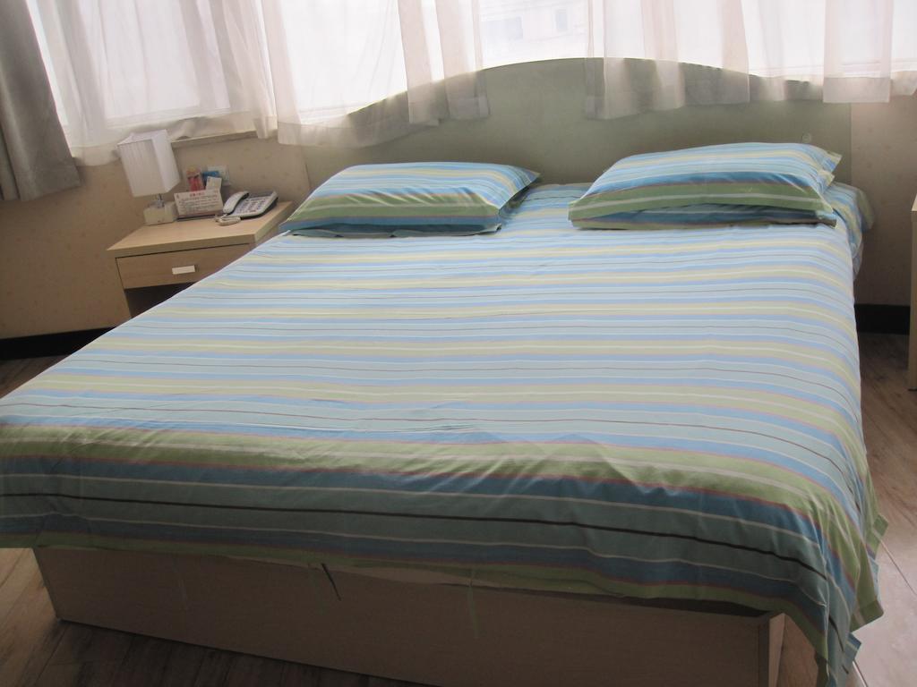 Super 8 Hotel Chengde Imperial Summer Resort Luaran gambar